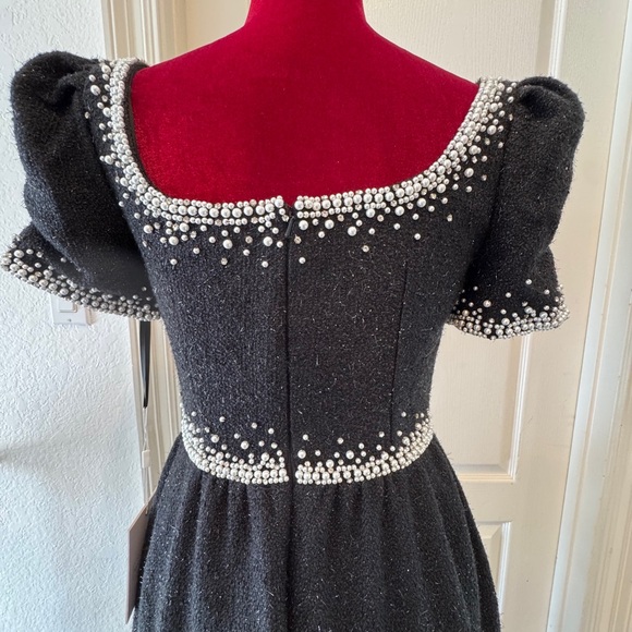 🦄 Mac Duggal Sz 2 Elegant Black Dress with Pearl Accents SAMPLE - Picture 8 of 12
